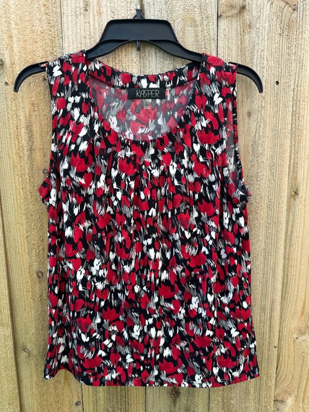 Kasper Abstract Print Blouse – Lightweight & Chic (Size Medium)